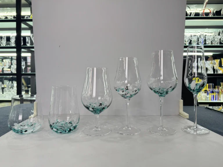 How to Choose the Right Colored Glassware Factory from China