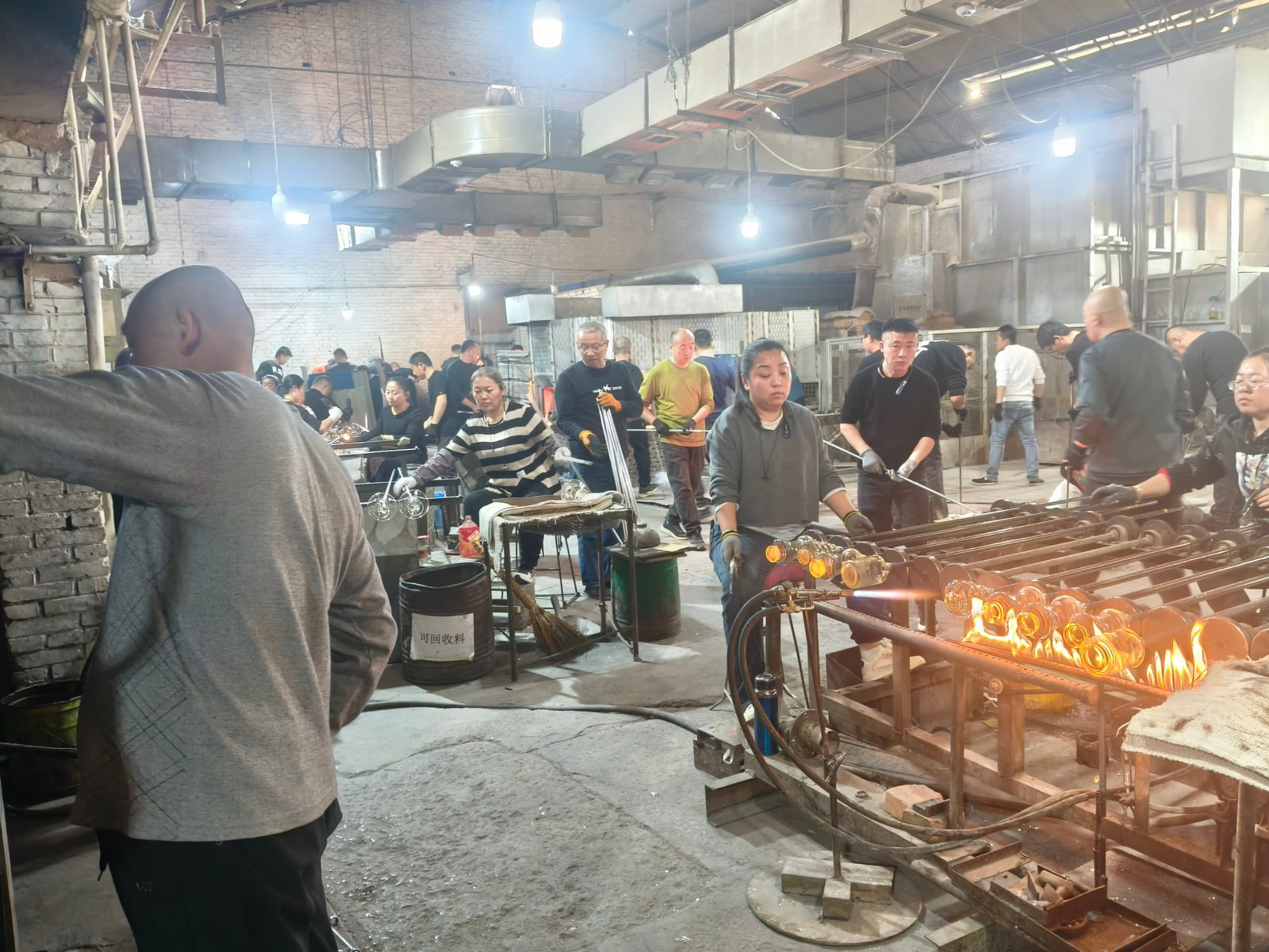 Free-blown forming process